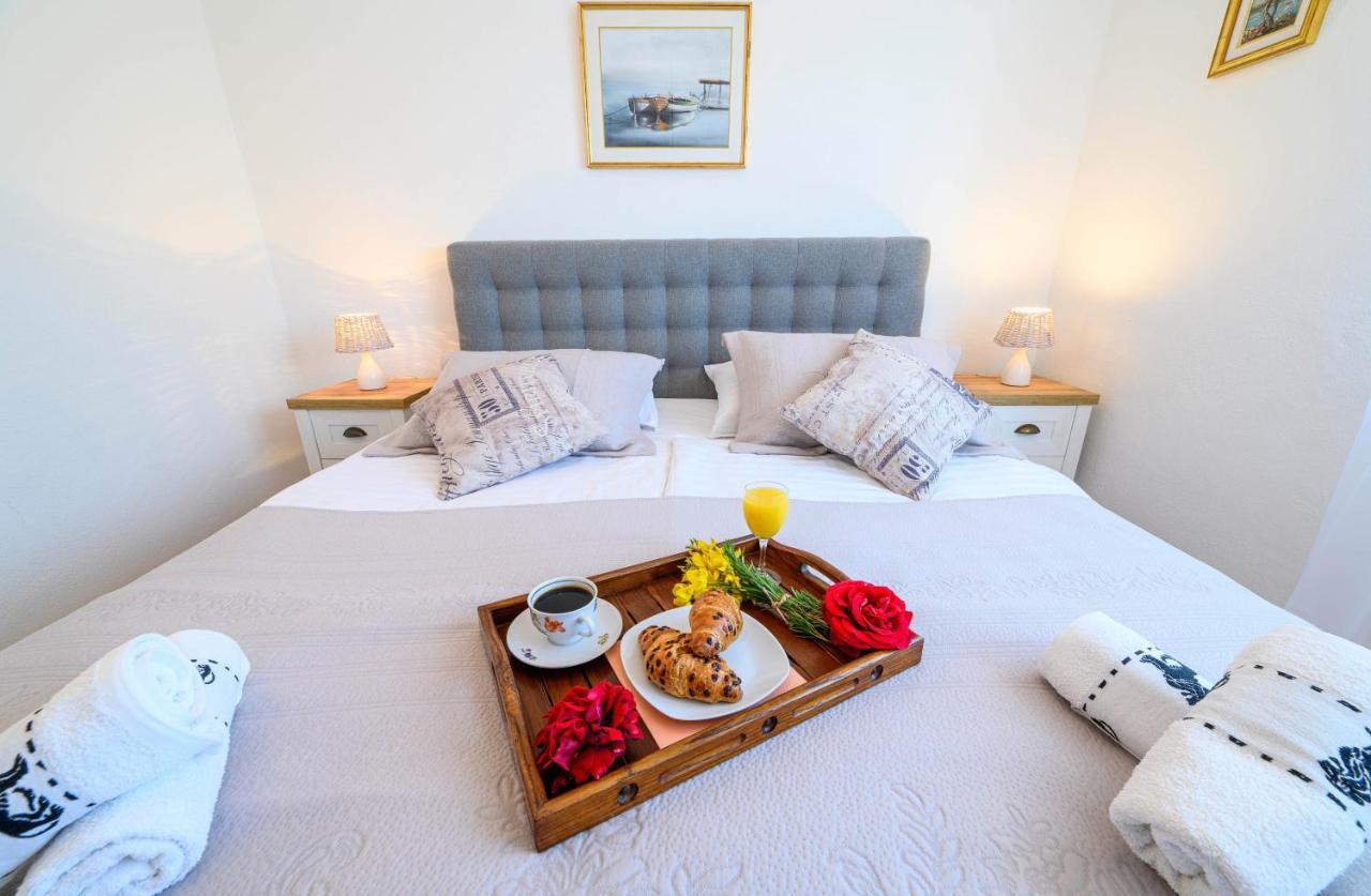 Apartment Busac Zaboric Ngoại thất bức ảnh